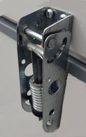 Петля крышки ларя